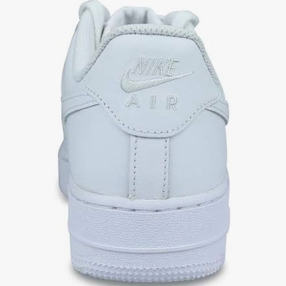 Nike Women's Gymnastics Shoes - Picture 2 of 9